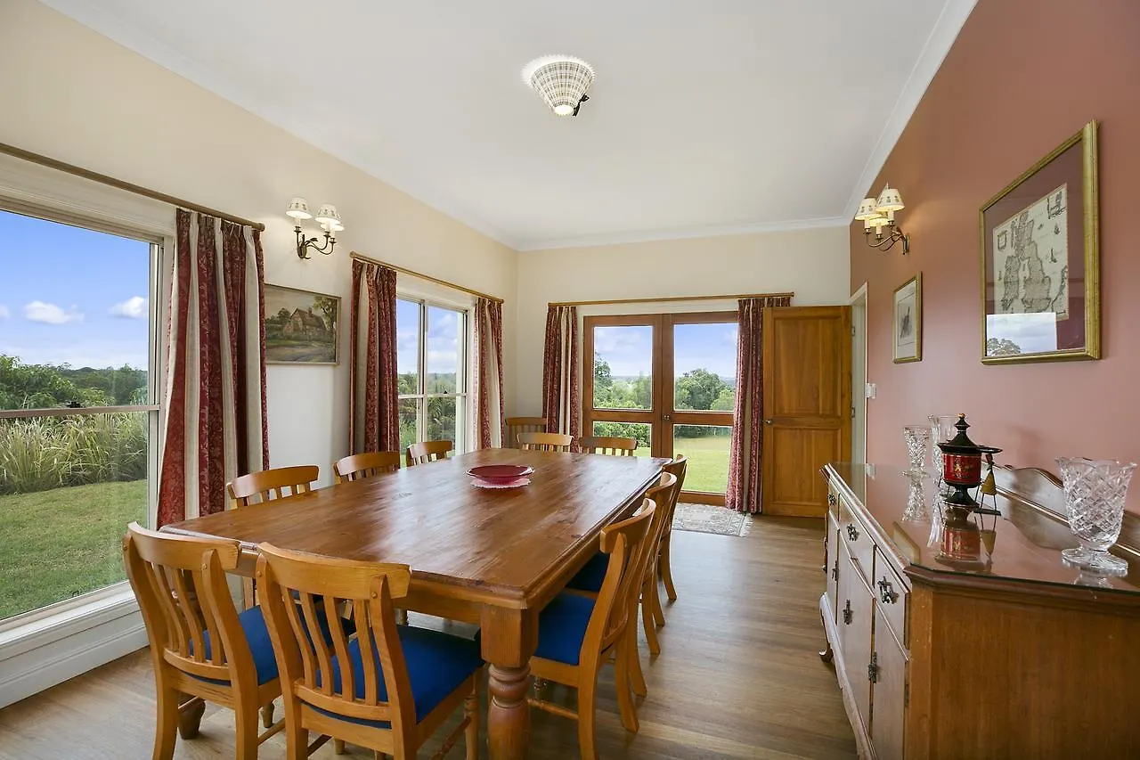 Lemon Grove Villa Montville