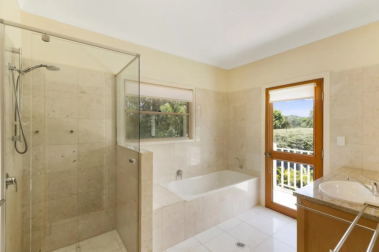 Lemon Grove Villa Montville